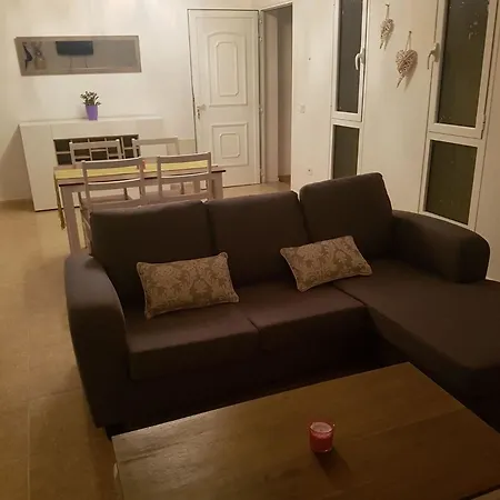 With 2 Bedrooms In Tias, With Wonderful Sea View And Terrace *